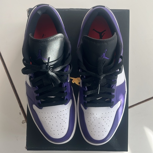 Air Jordan 1 low court purple - Picture 2 of 8
